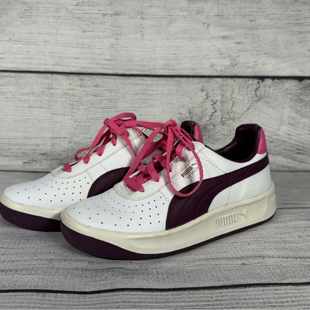 Puma GV Special Girl's White & Pink Low Top Sneakers Sz 2.5